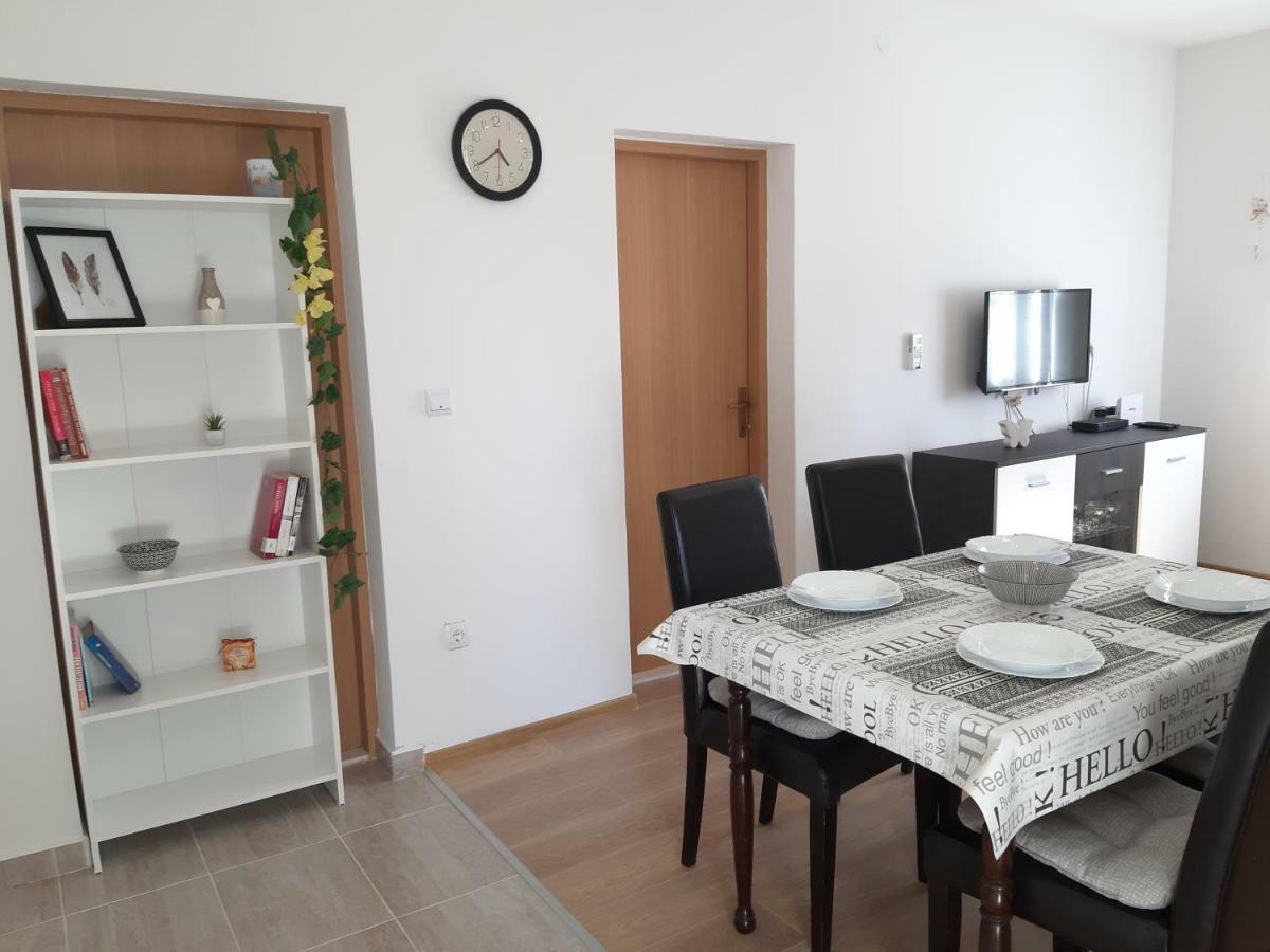 Apartment Butterfly Split - For Rest And Relaxation Esterno foto