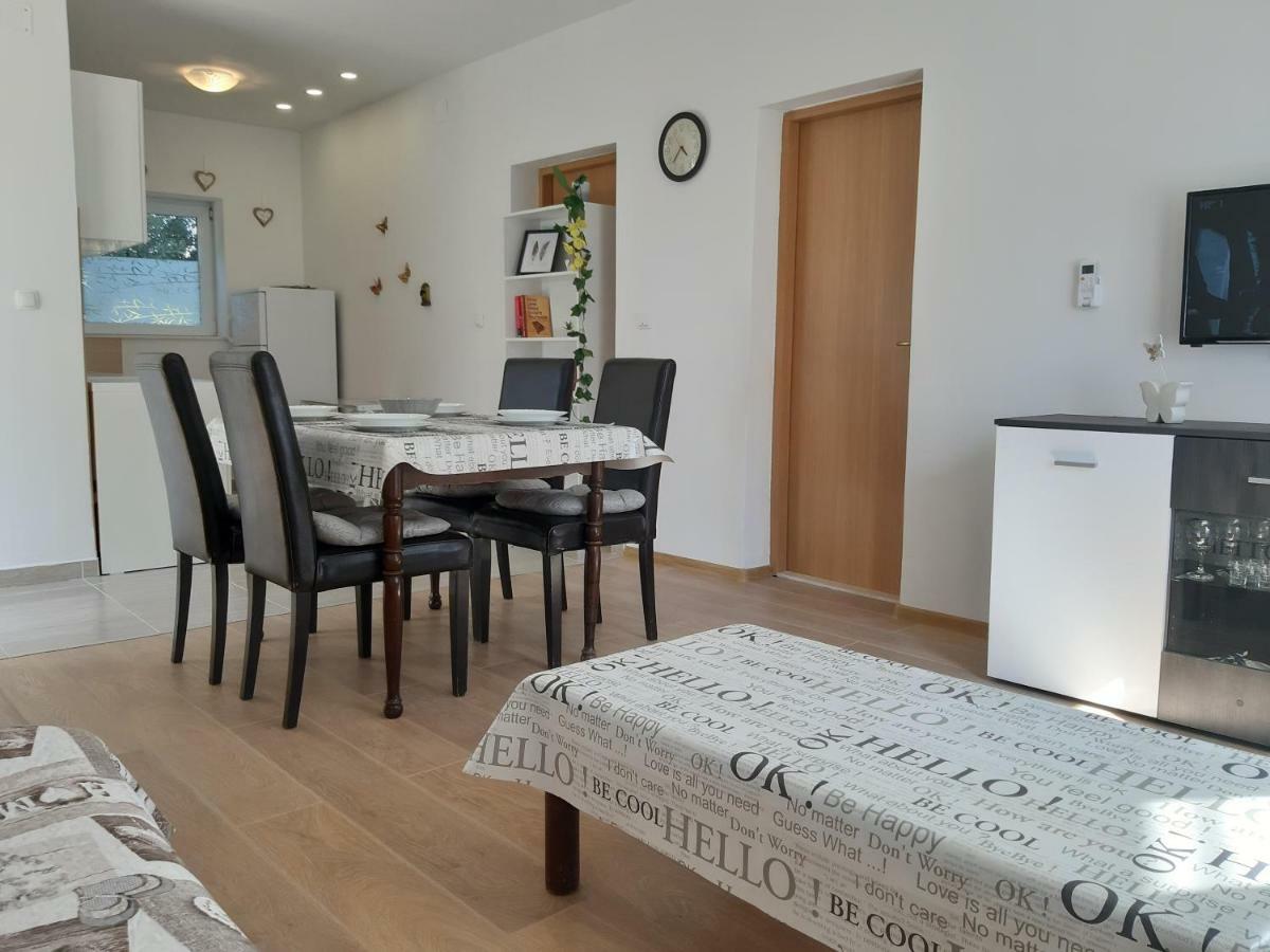 Apartment Butterfly Split - For Rest And Relaxation Esterno foto